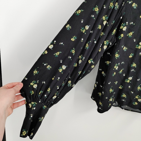 H&M | balloon sleeve blouse - Picture 4 of 6